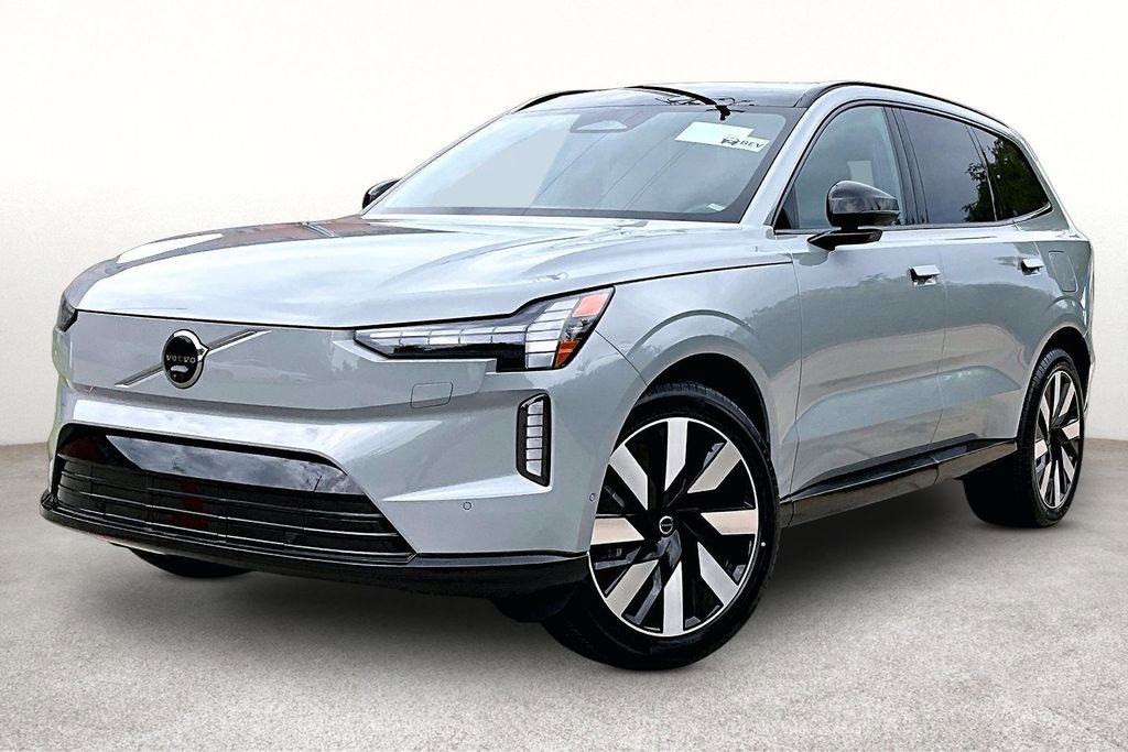 New 2026 Volvo EX90 Plus RWD image 2