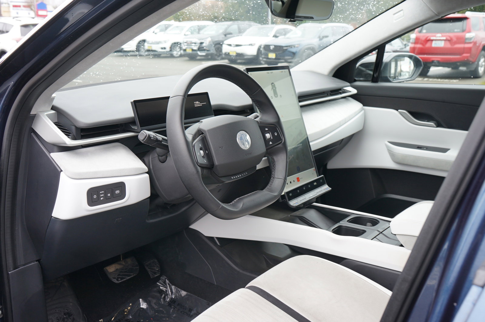 Used 2023 Fisker Ocean One image 19