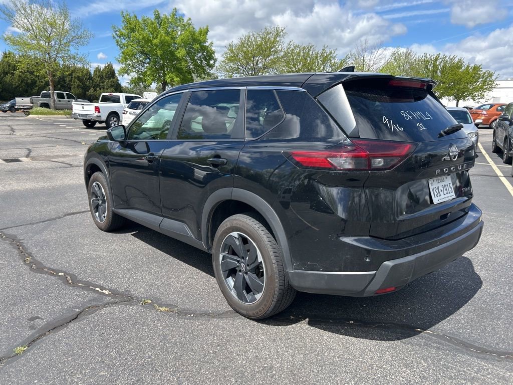 Used 2024 Nissan Rogue SV AWD/4WD image 19
