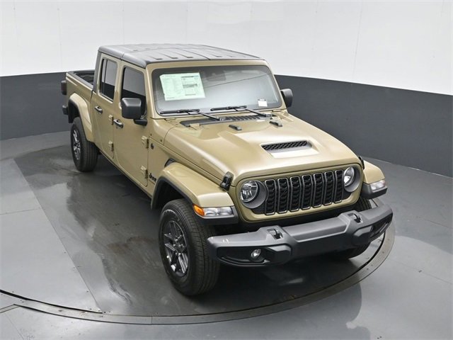 New 2025 Jeep Gladiator Sport image 42