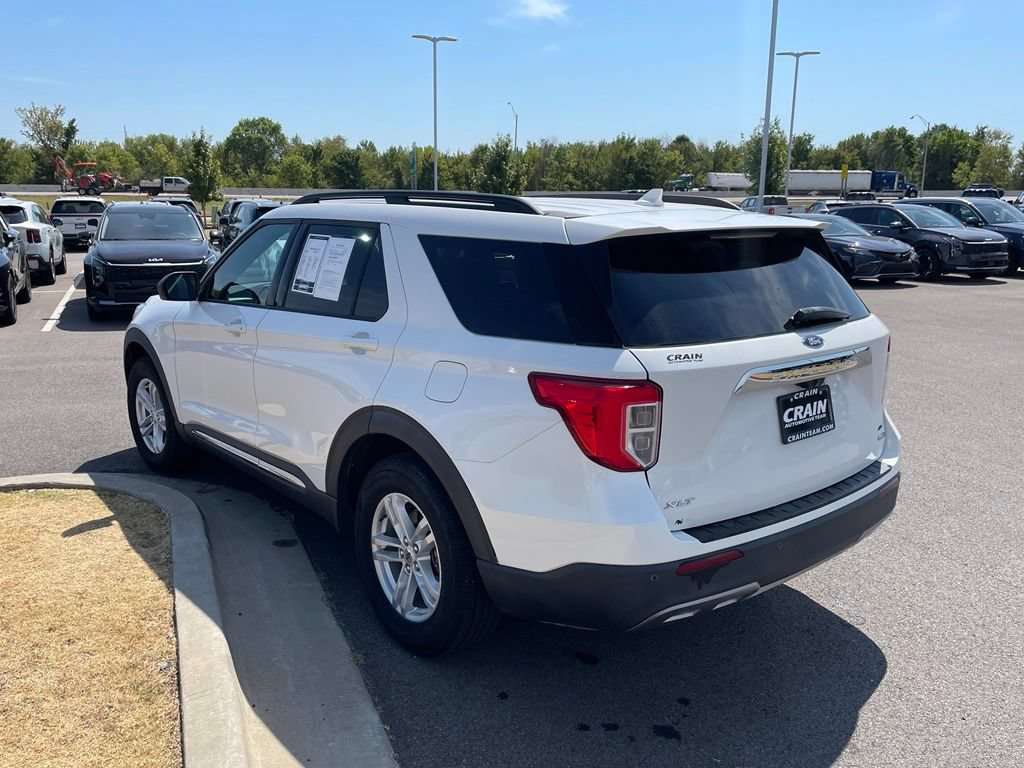 Used 2020 Ford Explorer XLT w/ Equipment Group 202A AWD/4WD image 5