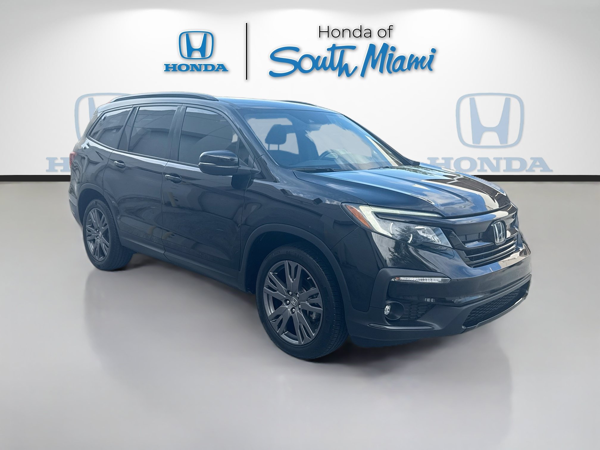 Certified 2022 Honda Pilot Sport image 1