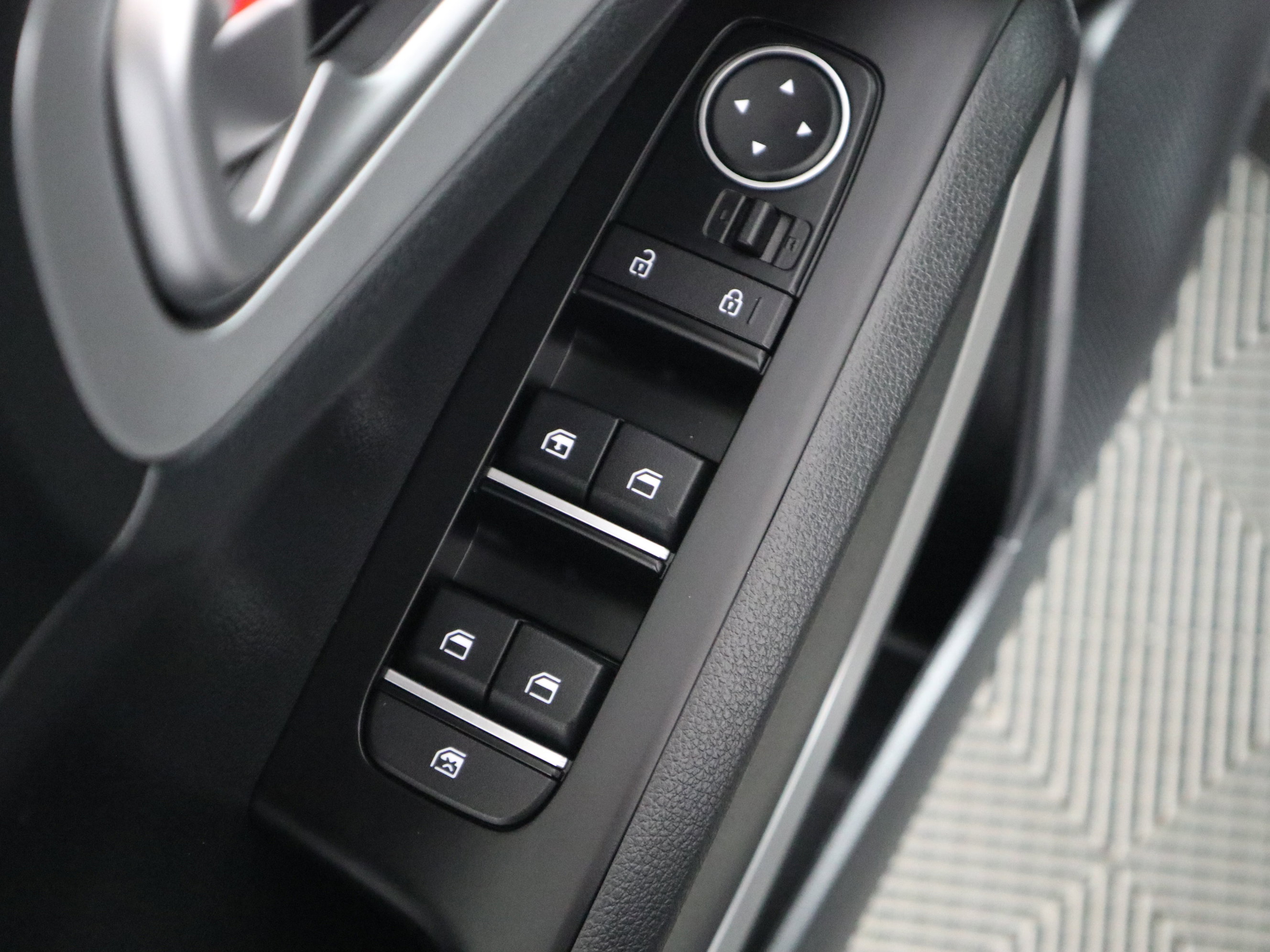 Used 2025 Kia Soul LX w/ LX Technology Package FWD image 33