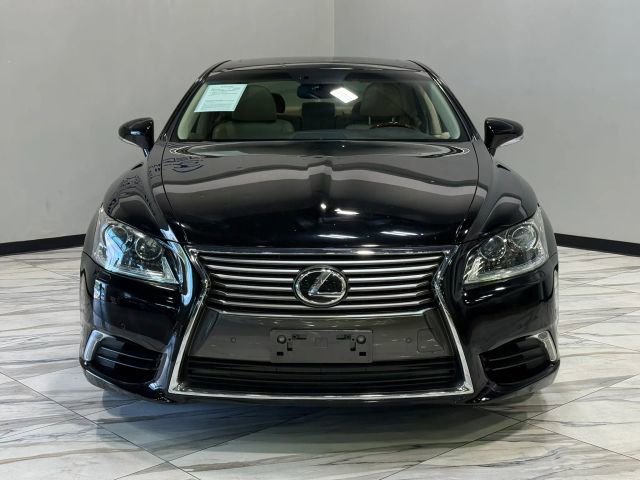 Used 2014 Lexus LS 460 w/ Comfort Package RWD image 3