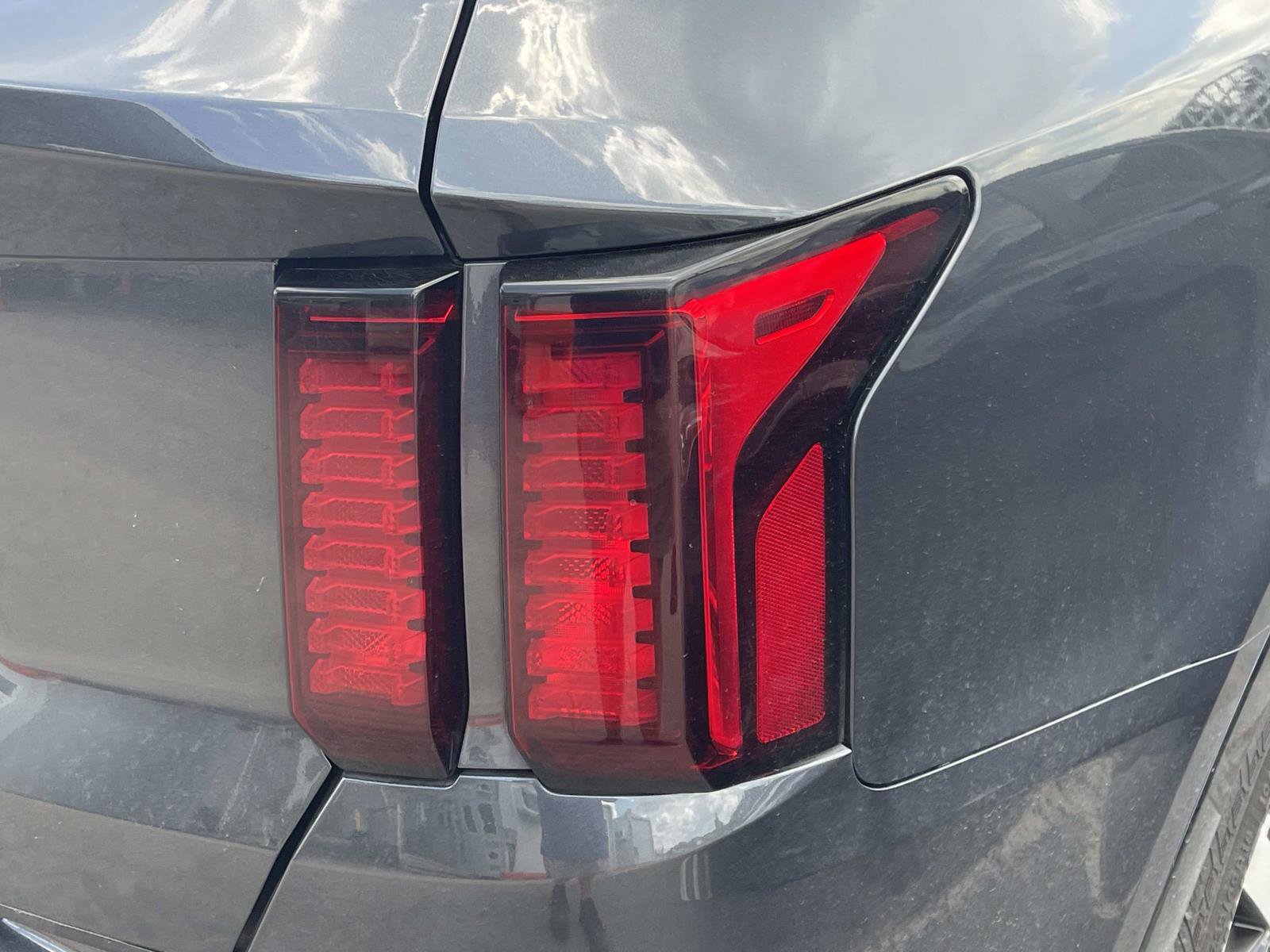 Used 2023 Kia Sorento S w/ Panoramic Sunroof Package FWD image 6