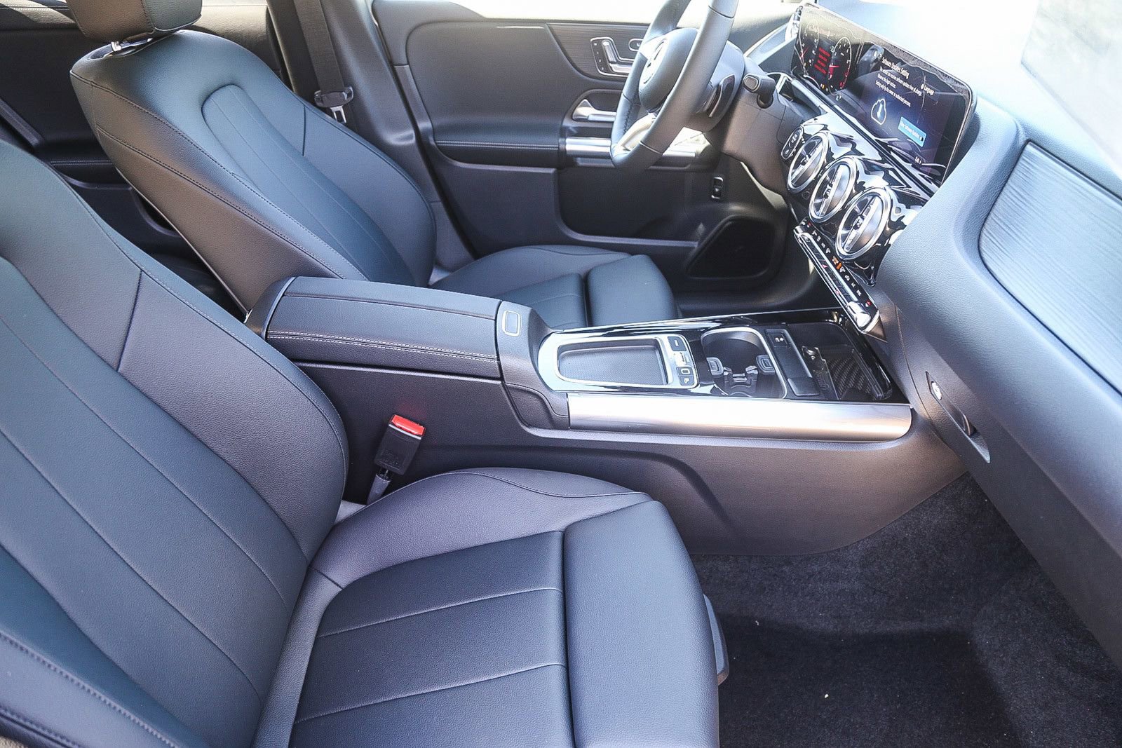 New 2026 Mercedes-Benz GLA 250 4MATIC image 15