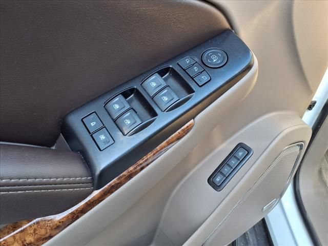 Used 2018 Chevrolet Tahoe Premier AWD/4WD image 15