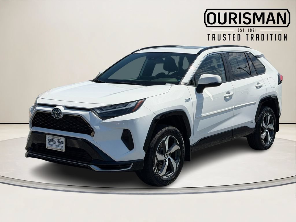 Used 2022 Toyota RAV4 SE w/ Weather & Moonroof Package AWD/4WD image 5