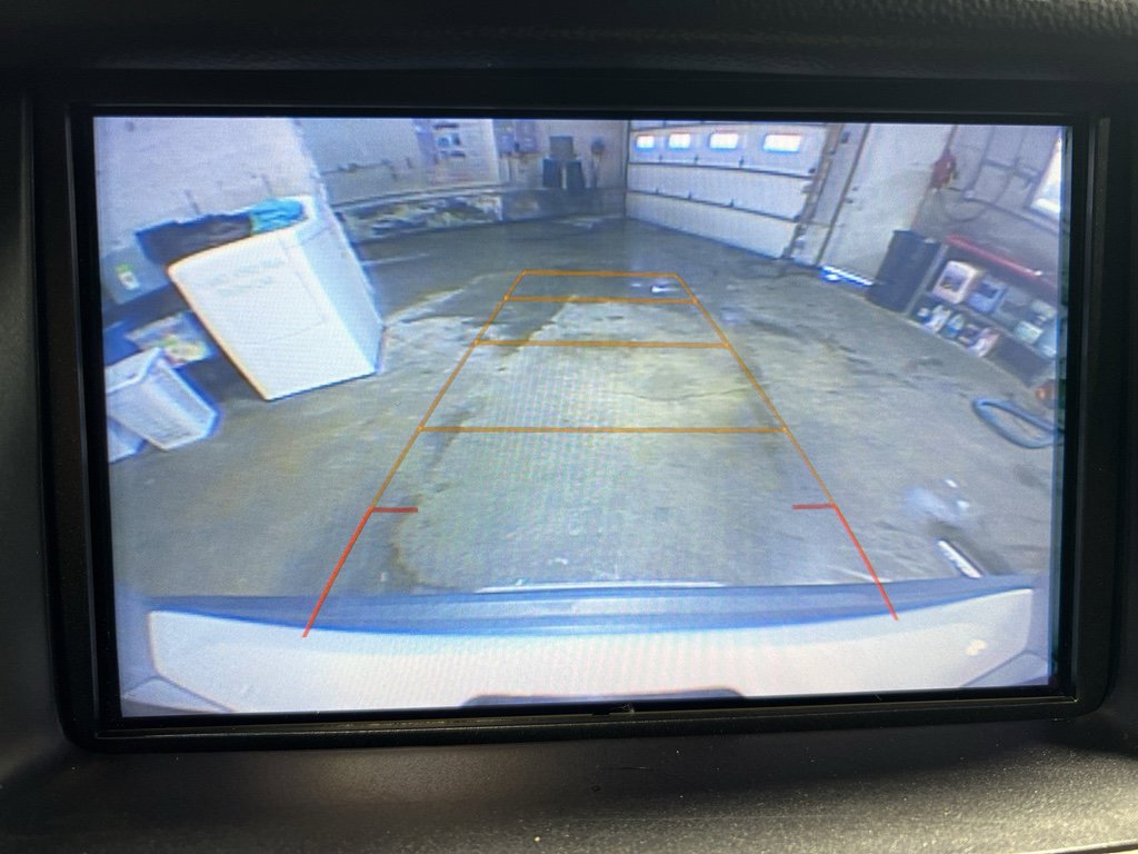 Certified 2018 GMC Yukon SLT w/ Open Road Package image 18