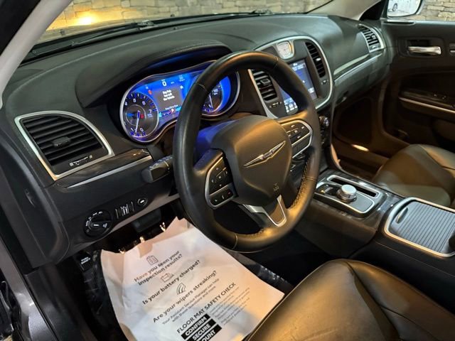Used 2021 Chrysler 300 Touring L RWD image 14