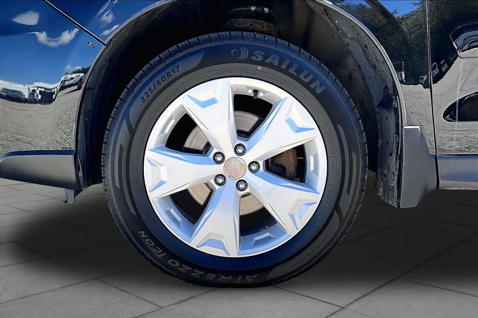 Used 2016 Subaru Forester 2.5i Limited AWD/4WD image 11