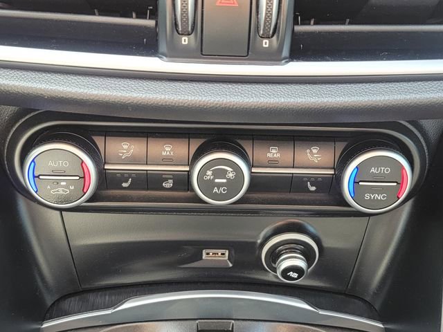 Used 2020 Alfa Romeo Stelvio Base w/ Nero Edizione image 22