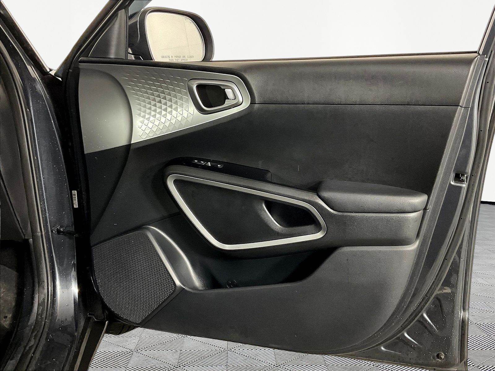Used 2024 Kia Soul LX FWD image 26