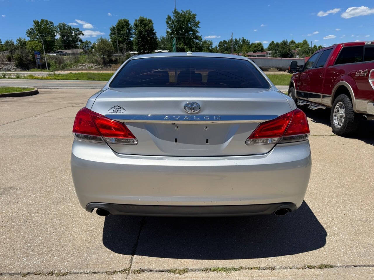 Used 2012 Toyota Avalon FWD image 7