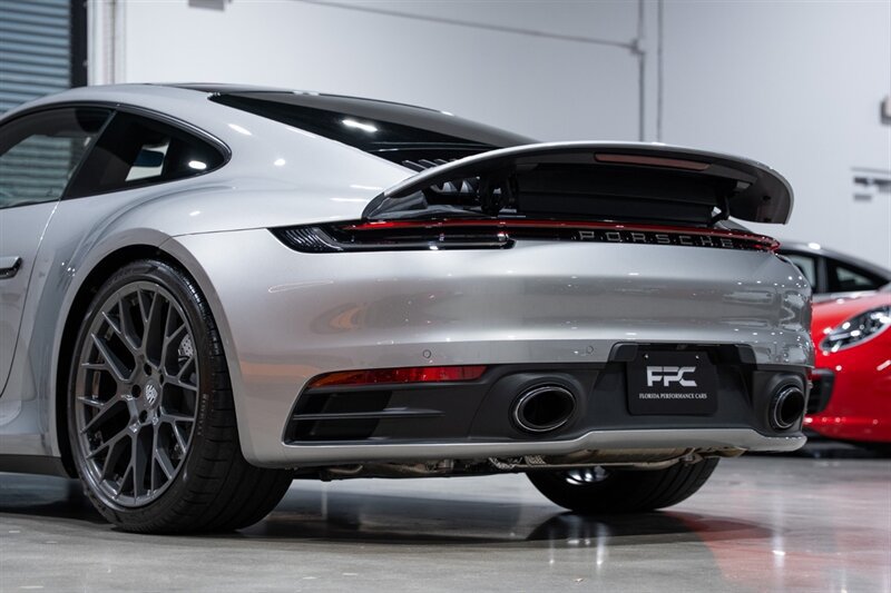 Used 2024 Porsche 911 Carrera T RWD image 14