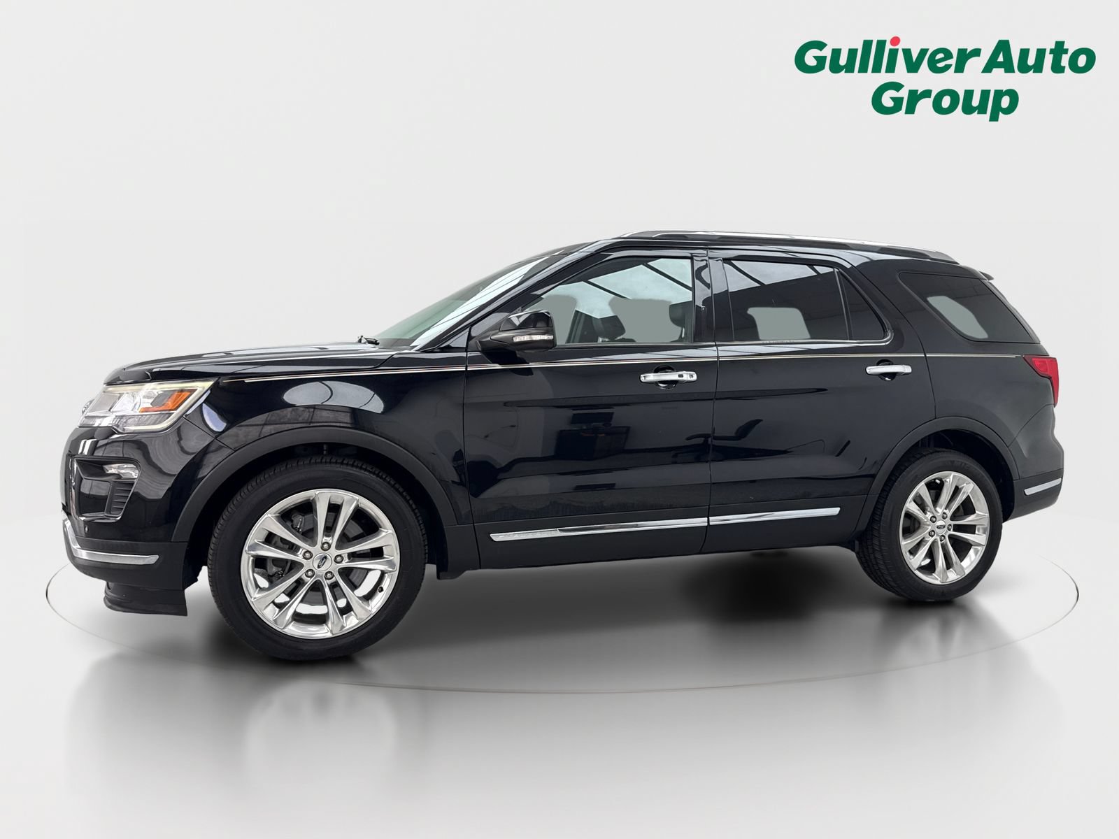 Used 2018 Ford Explorer Limited w/ Ford Safe & Smart Package FWD image 2