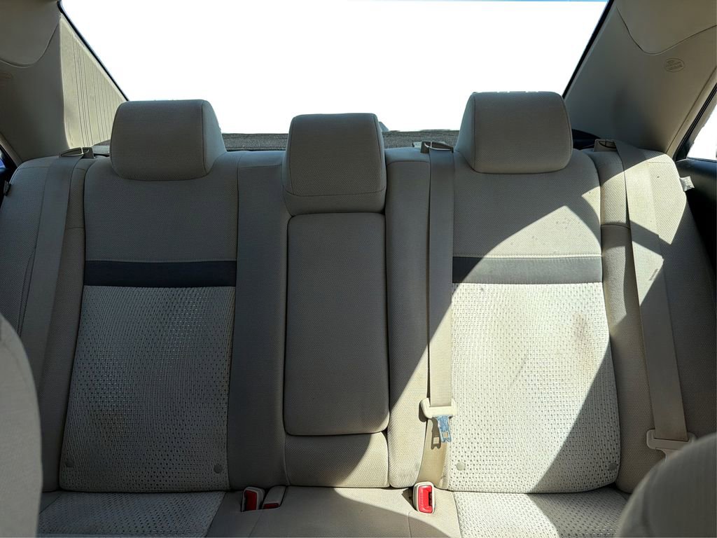 Used 2013 Toyota Camry LE image 16
