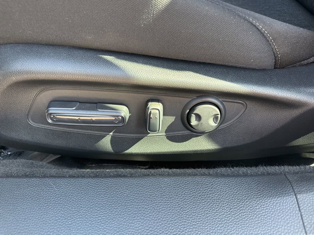 Used 2025 Honda Accord Sport image 10