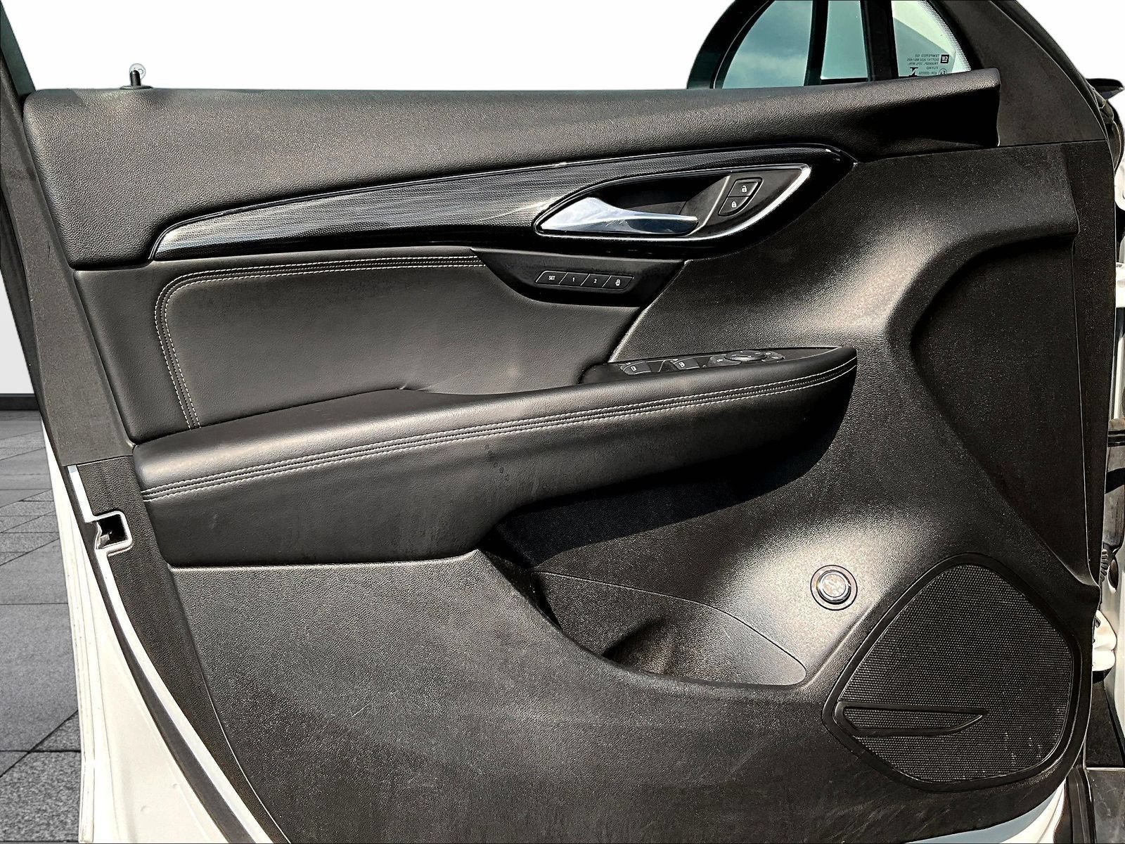 Used 2023 Buick Envision Essence FWD image 23