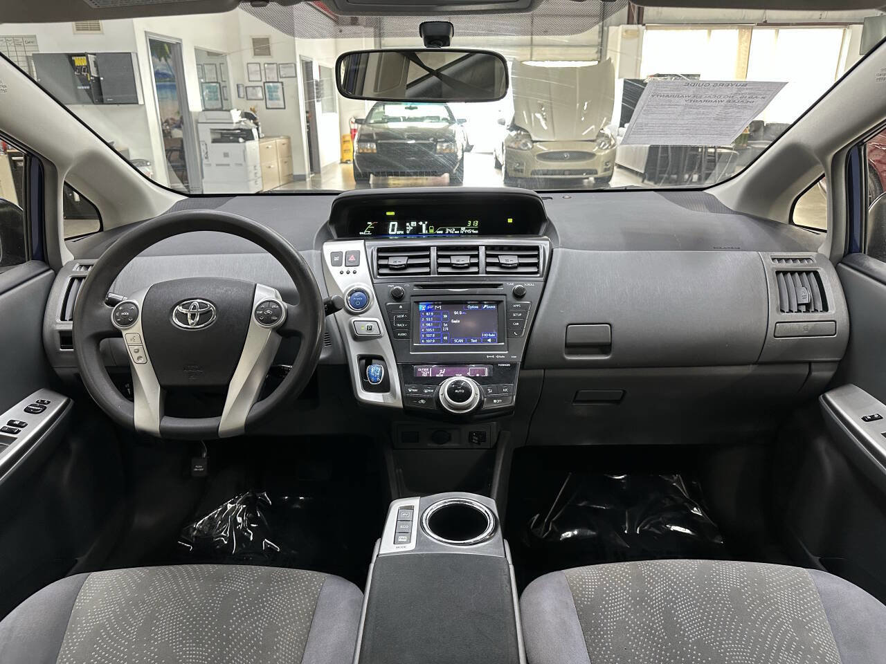 Used 2012 Toyota Prius V image 18