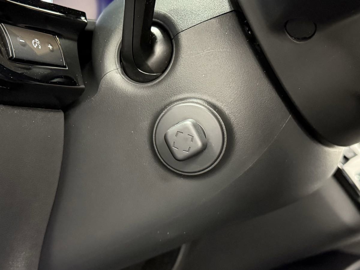 Used 2024 INFINITI QX60 Luxe image 20