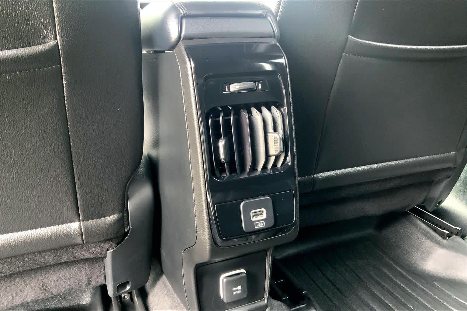 Used 2024 Jeep Compass Latitude AWD/4WD image 36