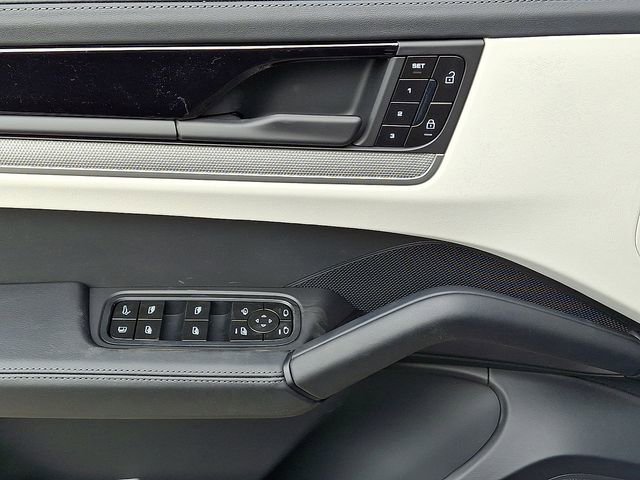 New 2026 Porsche Cayenne E-Hybrid image 13