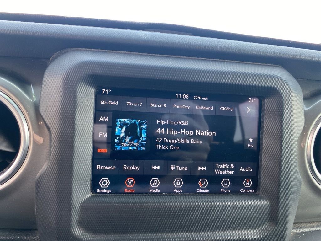 Used 2019 Jeep Wrangler Unlimited Sahara image 20