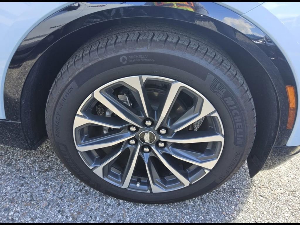 Used 2025 Cadillac Lyriq Sport RWD image 5