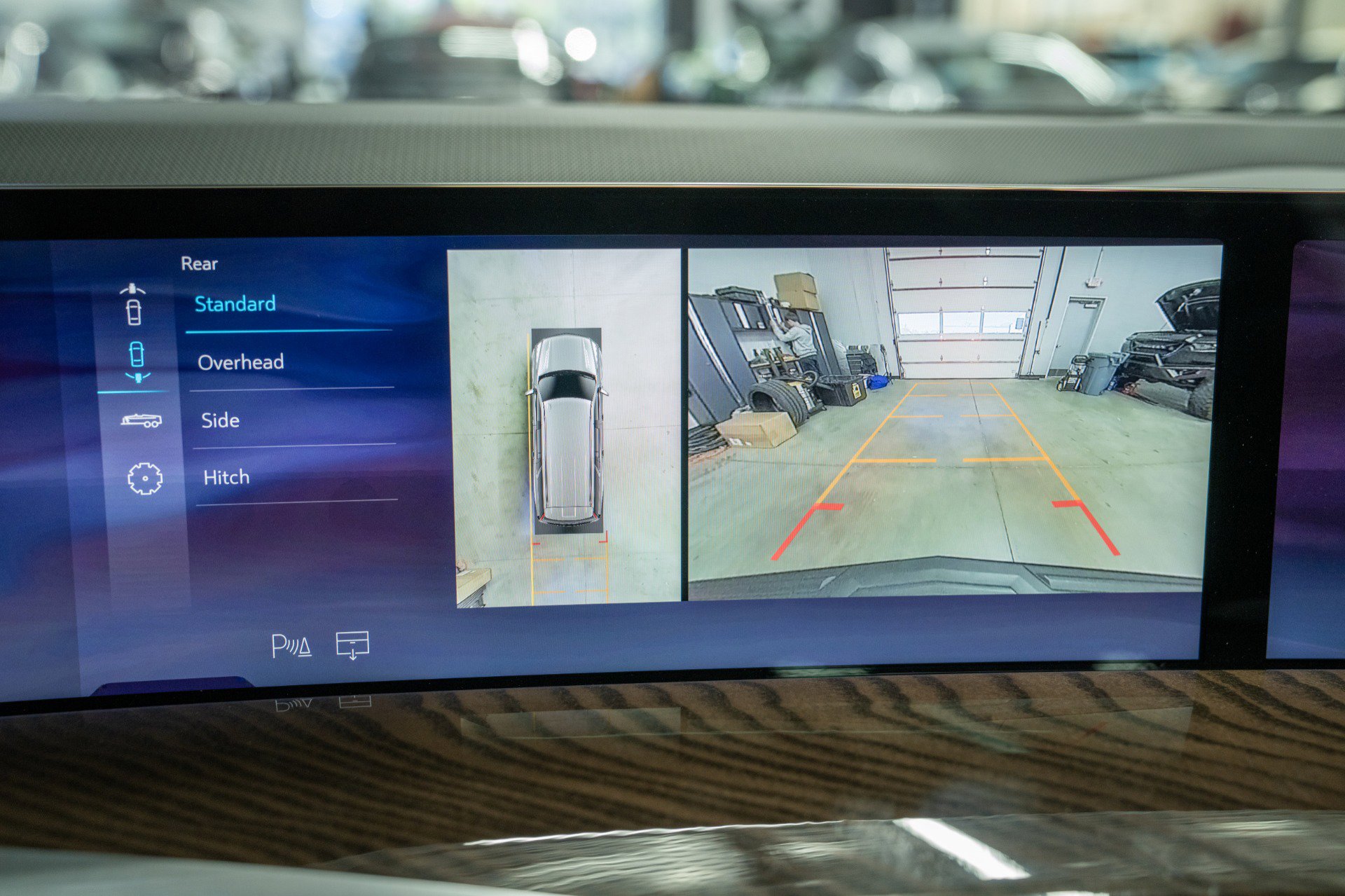 Used 2025 Cadillac Escalade ESV Sport Platinum image 39