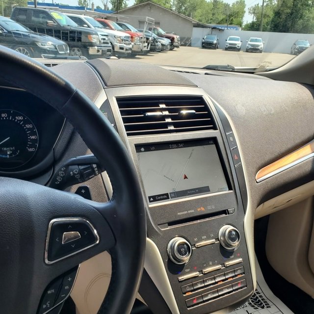 Used 2017 Lincoln MKC Select w/ Select Plus Package image 17