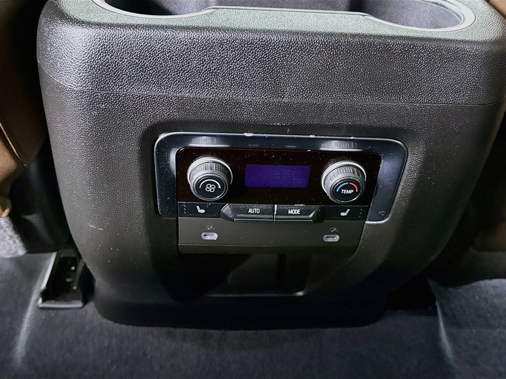 Used 2023 Chevrolet Tahoe High Country AWD/4WD image 28