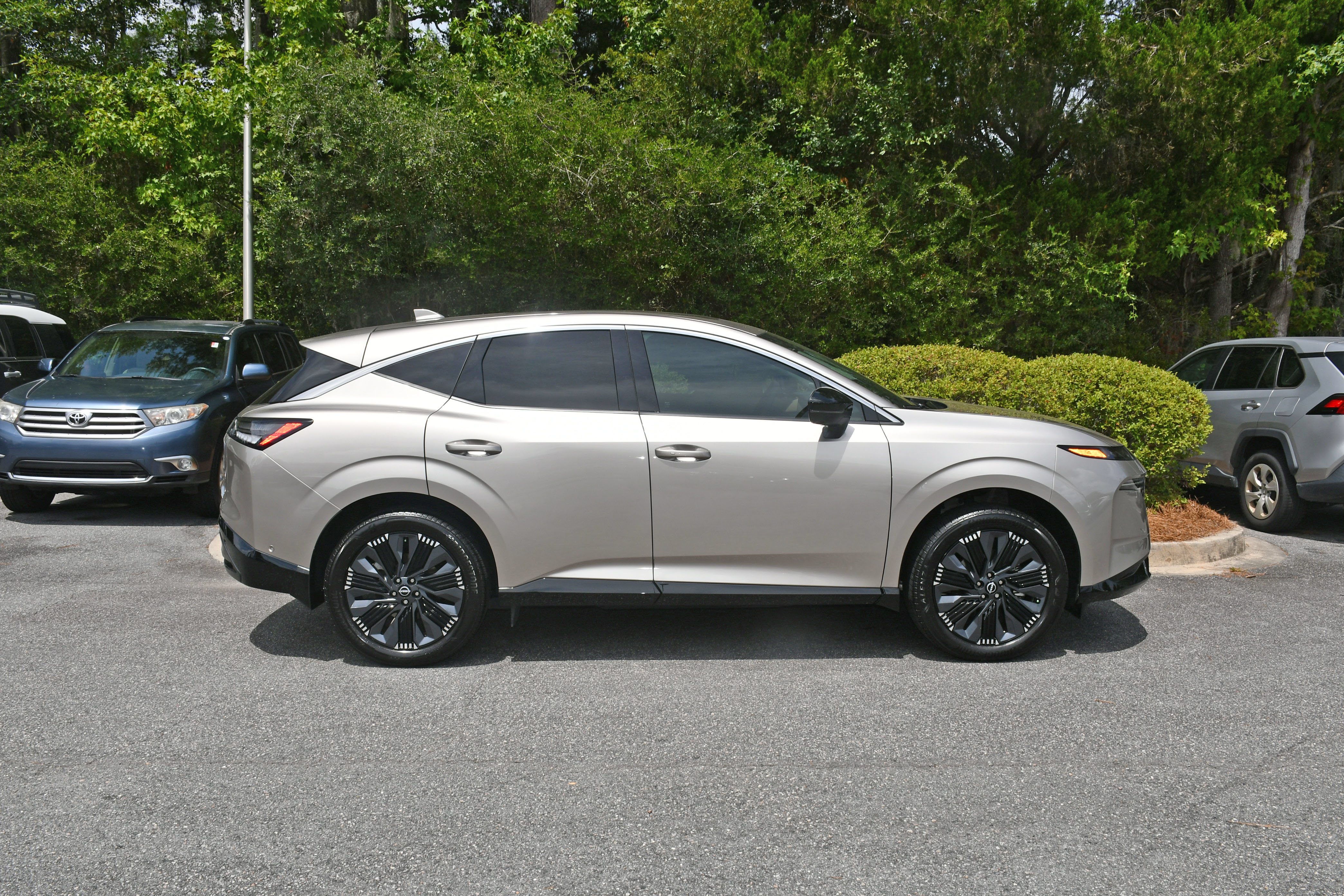 Used 2025 Nissan Murano Platinum w/ Cargo Package AWD/4WD image 5