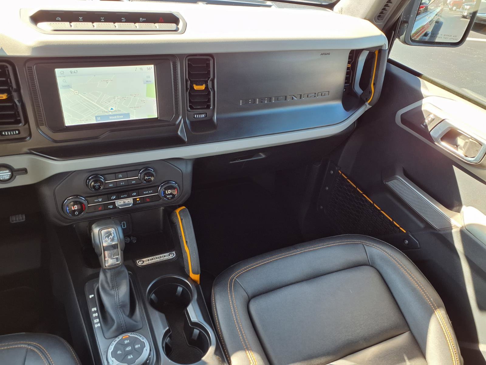 Used 2023 Ford Bronco Badlands AWD/4WD image 3