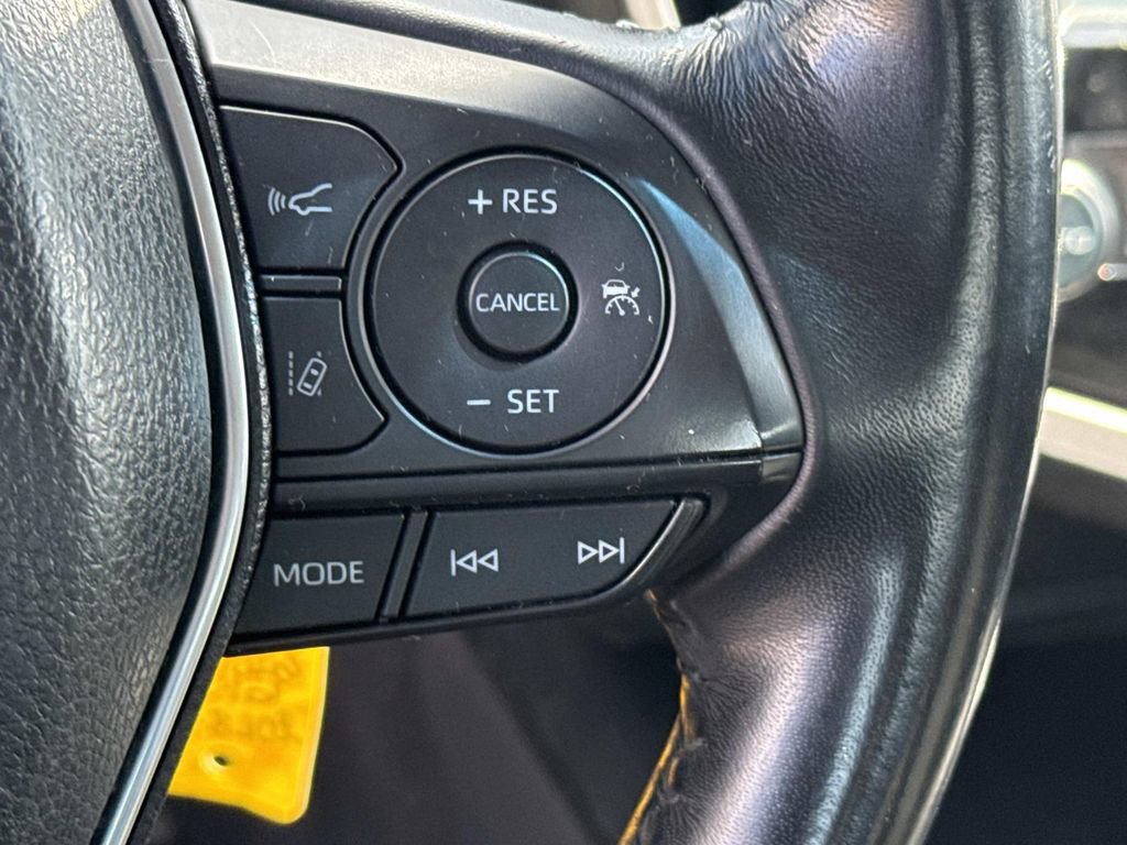 Used 2019 Toyota Camry SE FWD image 25