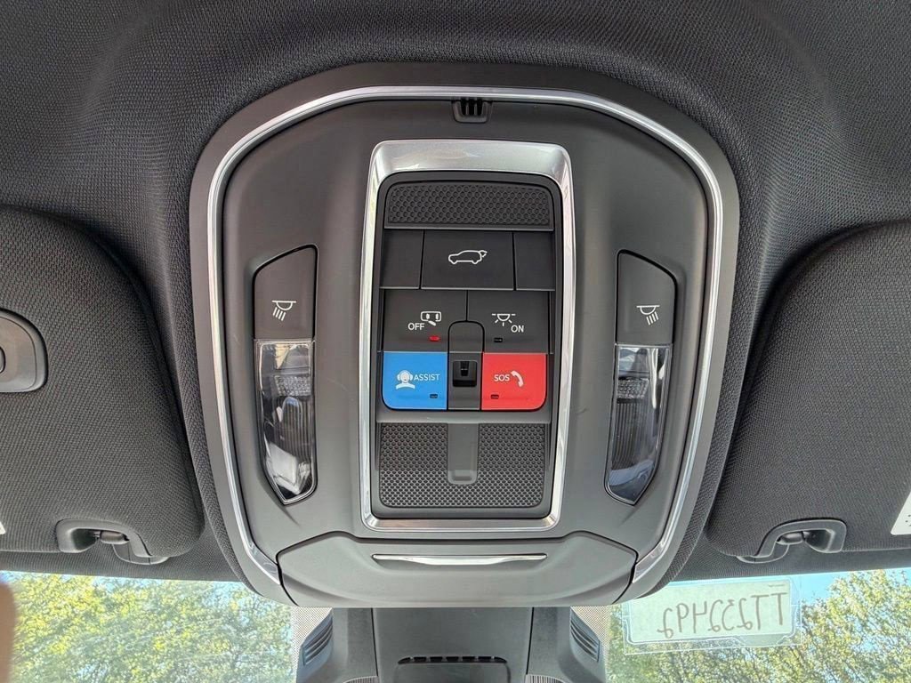 New 2026 Jeep Cherokee Limited AWD/4WD image 25