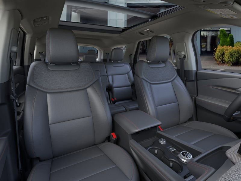 New 2025 Ford Explorer Active w/ Active Comfort Package image 10