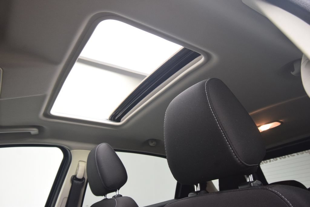 Used 2019 Ford EcoSport SE w/ SE Convenience Package AWD/4WD image 18