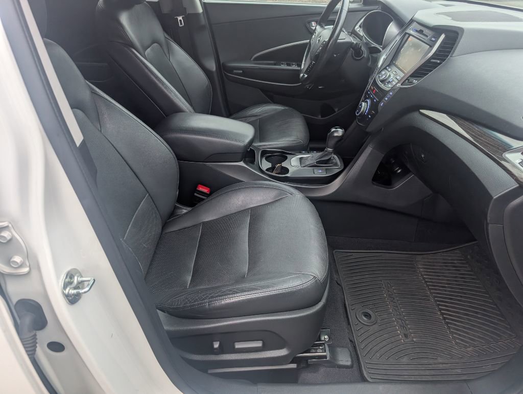 Used 2015 Hyundai Santa Fe Limited w/ Option Group 04 image 28