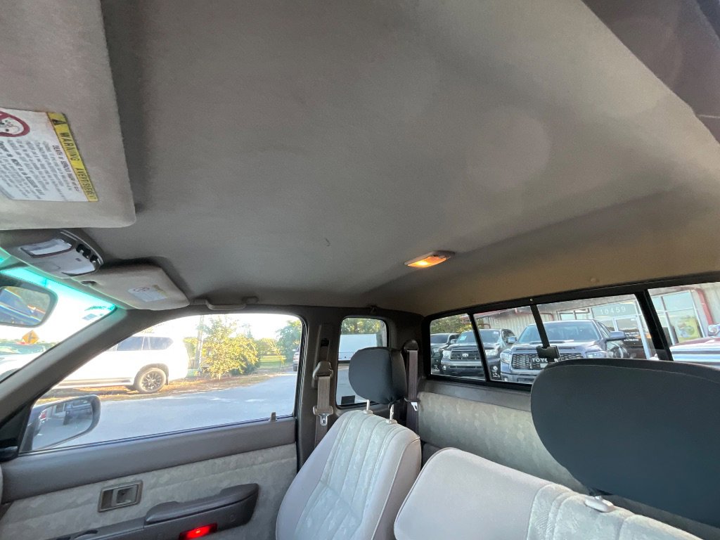 Used 2000 Toyota Tacoma w/ SR5 Package image 28