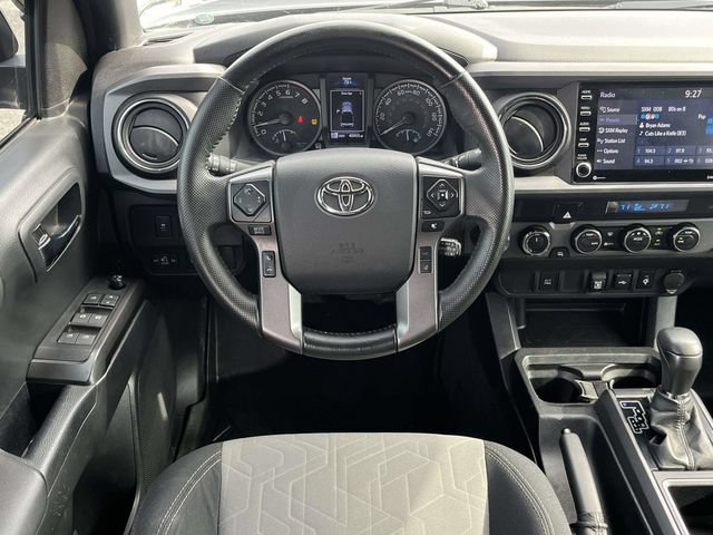 Used 2022 Toyota Tacoma TRD Off-Road AWD/4WD image 17