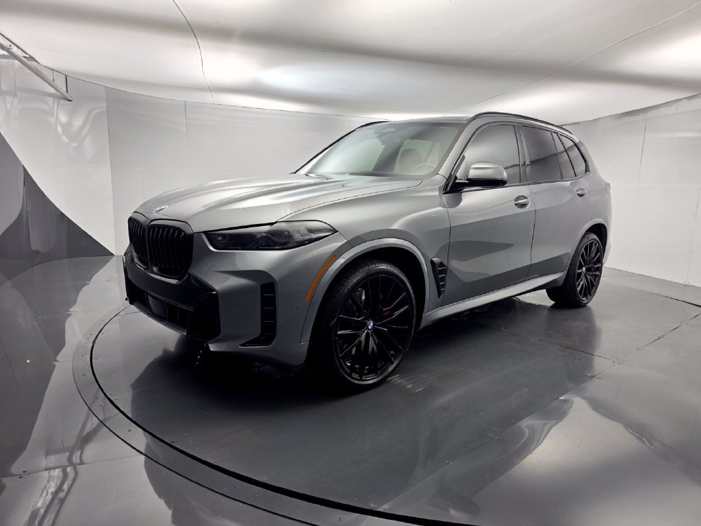 Used 2026 BMW X5 xDrive40i w/ M Sport Package AWD/4WD image 8