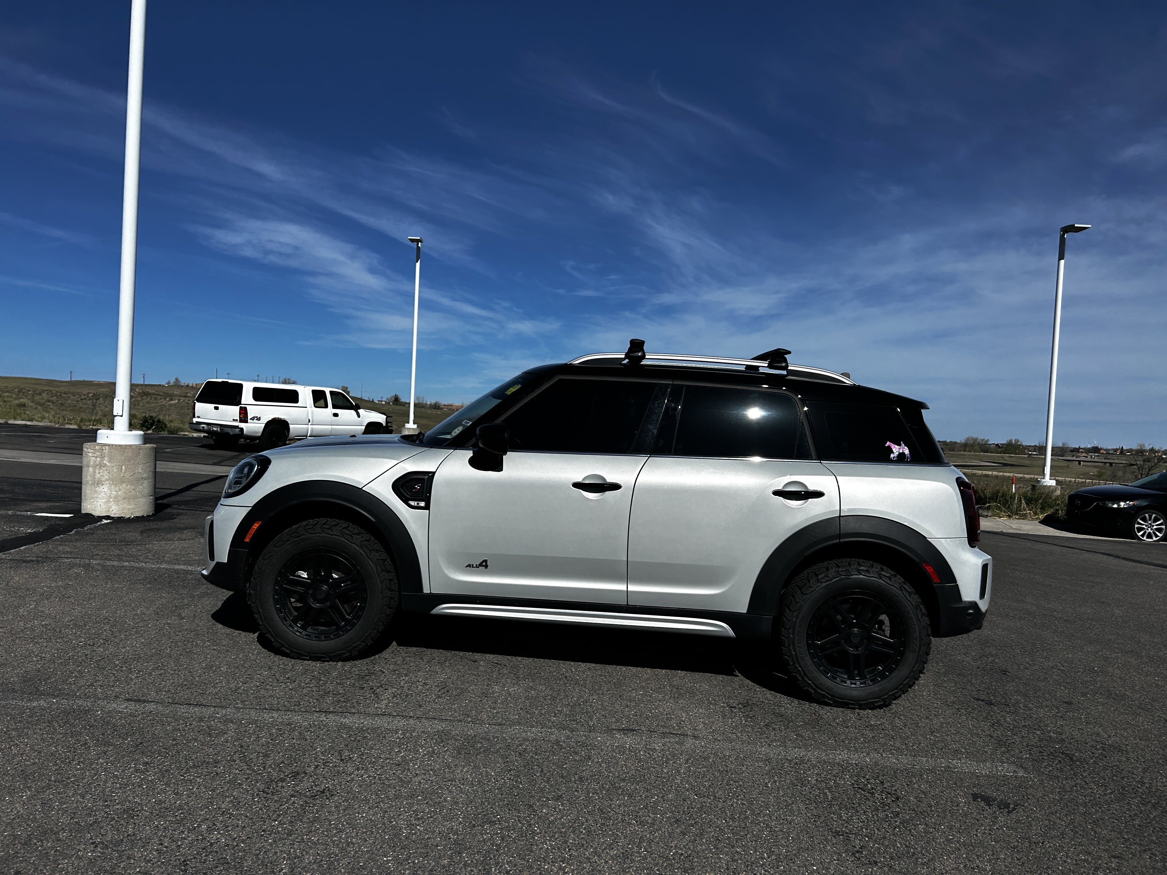 Used 2022 MINI Cooper Countryman S w/ Premium Package AWD/4WD image 2