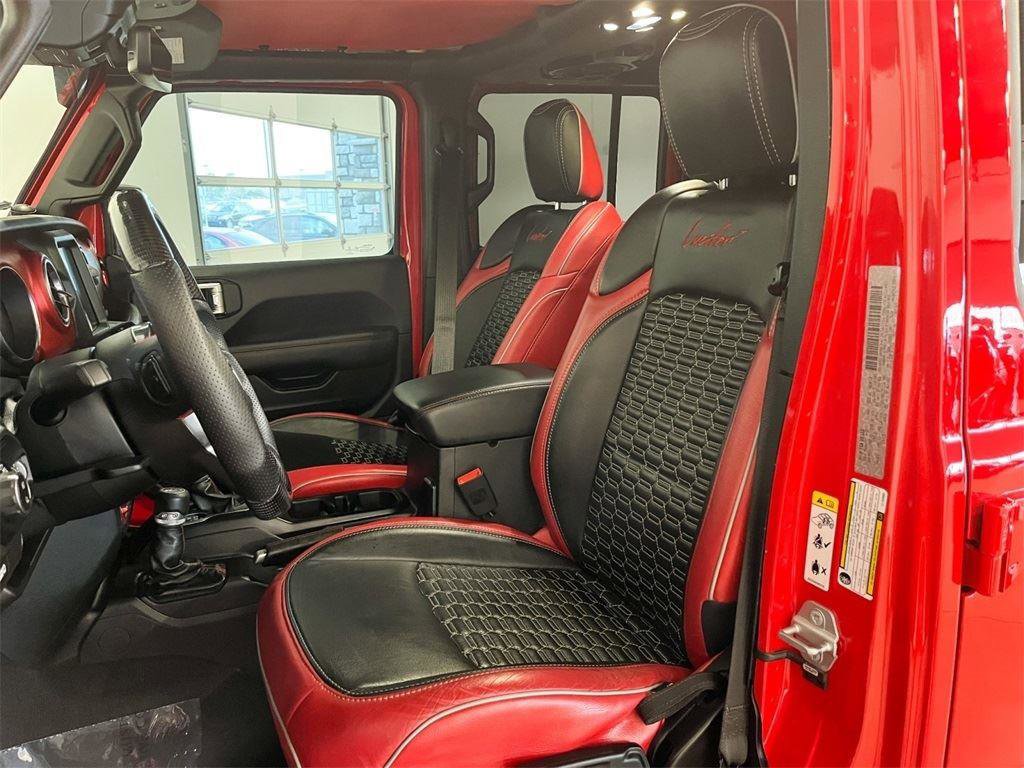 Used 2020 Jeep Gladiator Rubicon image 17