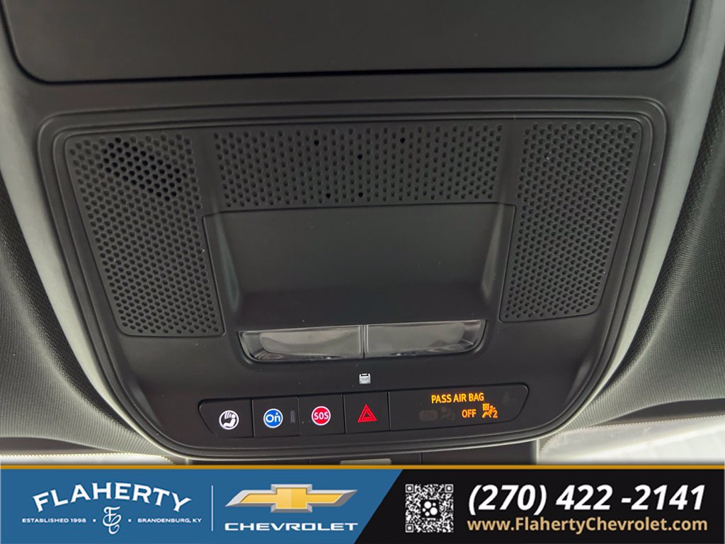 Used 2026 Chevrolet Traverse LT w/ Driver Confidence Package FWD image 32