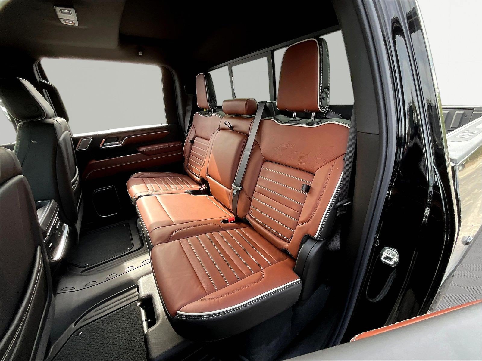 New 2026 GMC Sierra 2500 Denali Ultimate AWD/4WD image 18