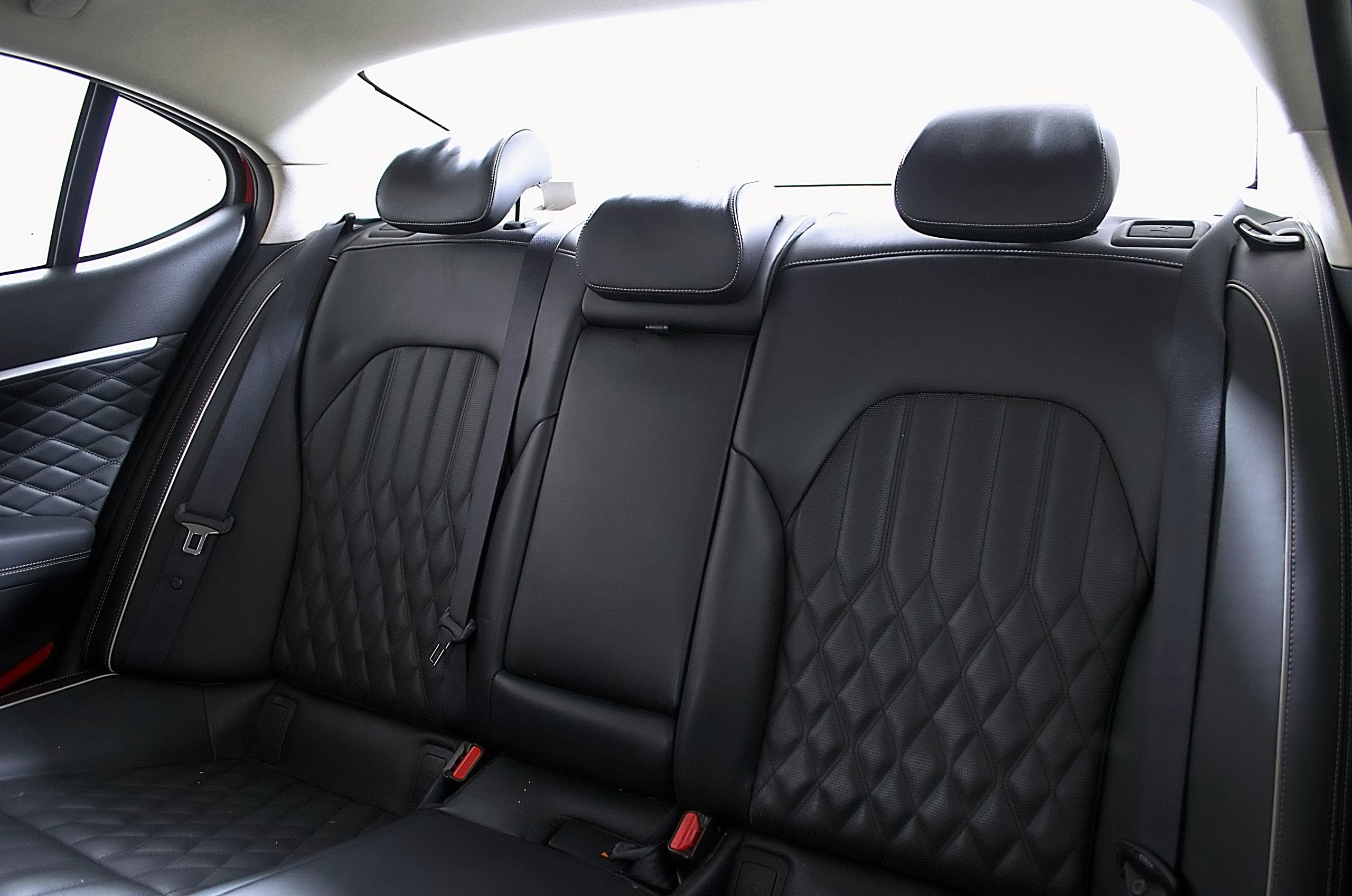 Used 2019 Genesis G70 3.3T Advanced w/ Prestige Package image 20