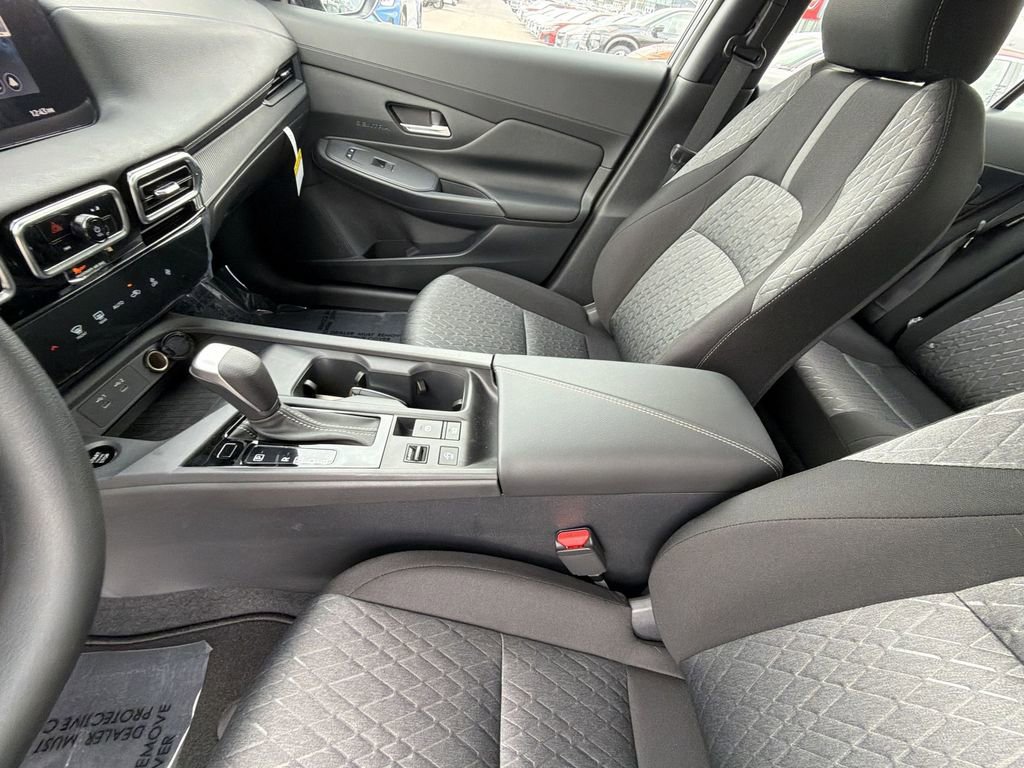 New 2026 Nissan Sentra SV w/ Floor Mat Package FWD image 18