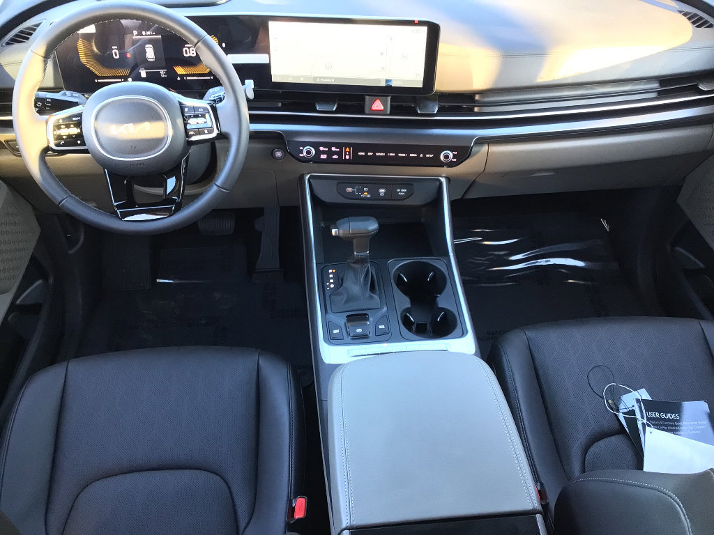 New 2026 Kia Carnival LX image 17