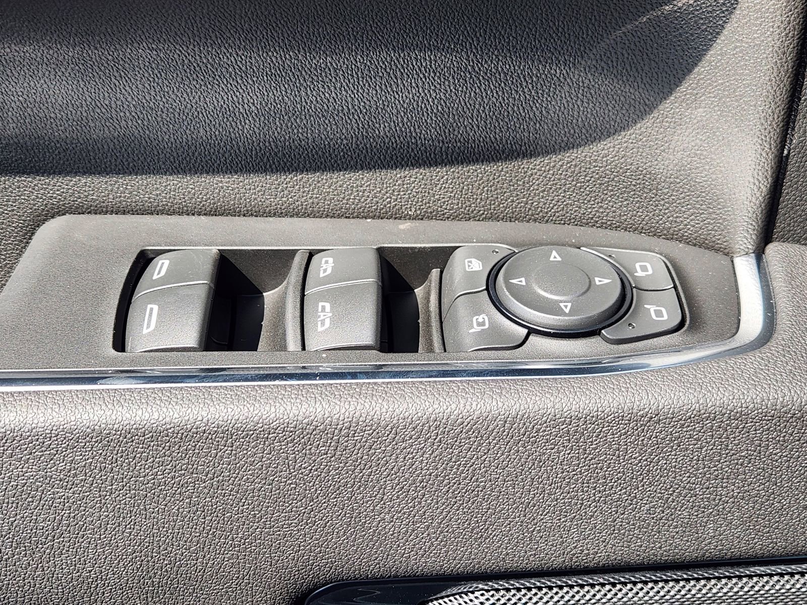 New 2026 GMC Sierra 1500 SLT w/ SLT Premium Plus Package image 28